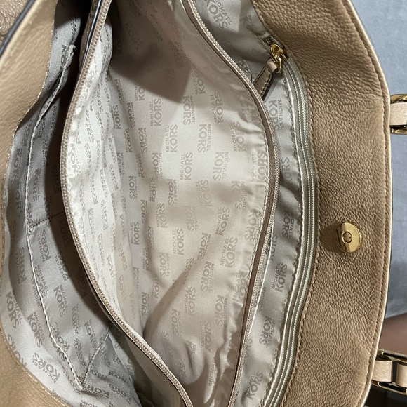 Michael Kors Tote, pale beige. - Picture 6 of 10